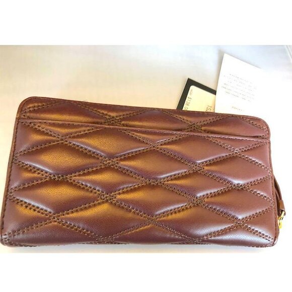 DKNY Donna Karan R3261060 Gansevoort Quilted Plum Leather Zip Around Wallet - Picture 3 of 8